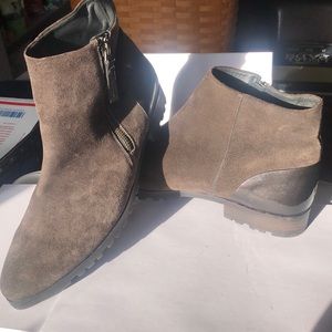 Women’s Charcoal suede Paul Green ankle booties